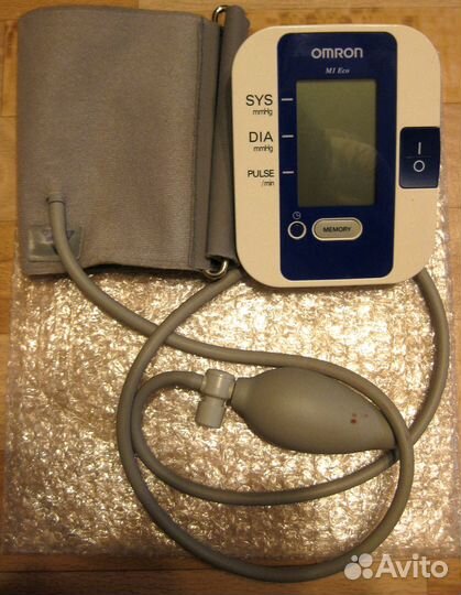 Полуавтоматический тонометр Omron M1 Eco