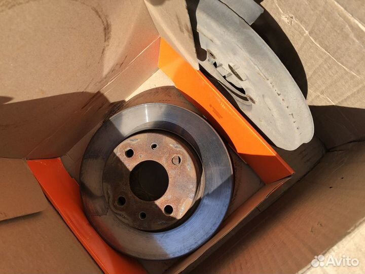 Комплект передних дисковых тормозов р13 2114