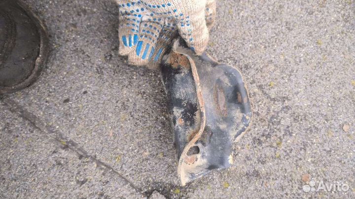 Кронштейн опорной подушки двигателя Audi 80 B3 B4