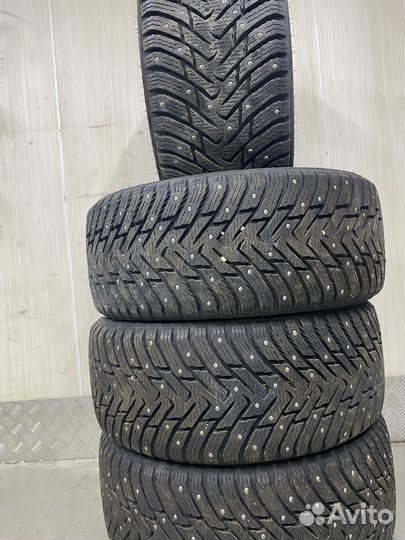 Nokian Tyres Hakkapeliitta 8 235/40 R18
