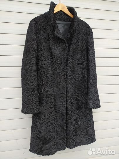 Шуба каракульча свакара