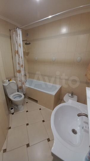 2-к. квартира, 80 м², 4/9 эт.