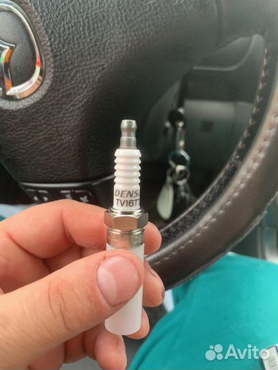 Свечи зажигания Denso TV16TT новые