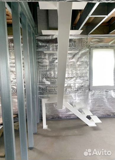 Лестничные перила кованные с монтажем