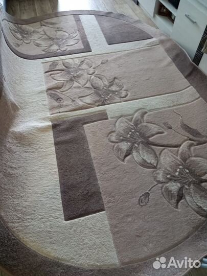 Палас овальный