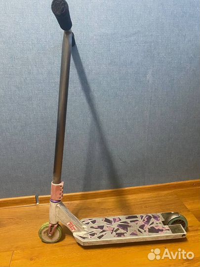 Трюковой самокат кастом парк