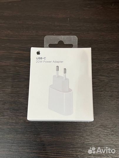 Зарядка на iPhone USB-C 20W блок оригинал