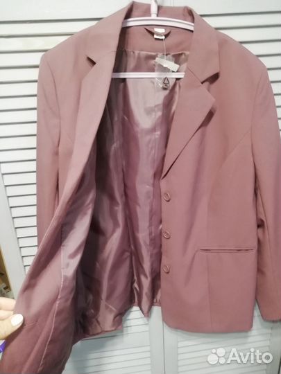 Новый женский костюм пиджак и брюки р.50/52