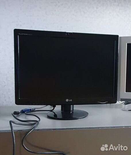 Монитор LG