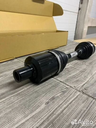 Привод передний Mercedes W204 A2043301500 L