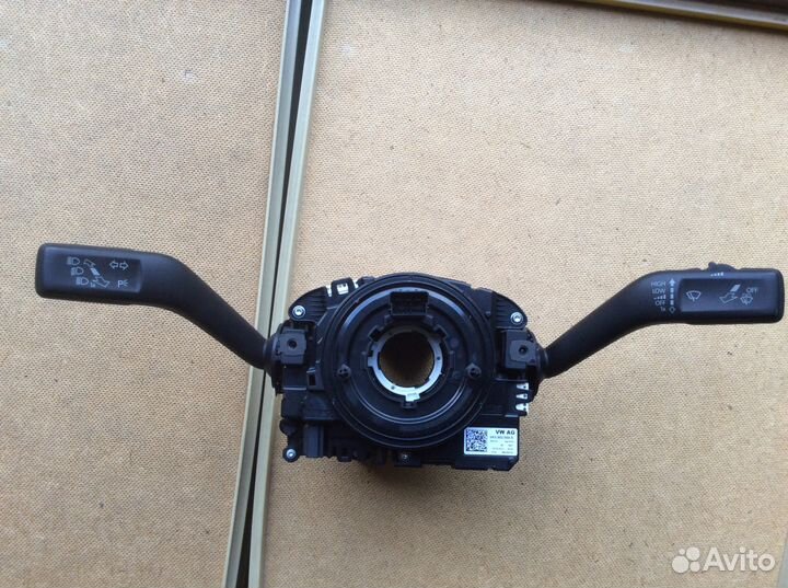 Блок подрулевой VW Passat CC B7 5K0953569S