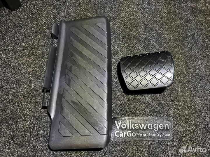 Накладка педали и площадка для левой ноги (AT)