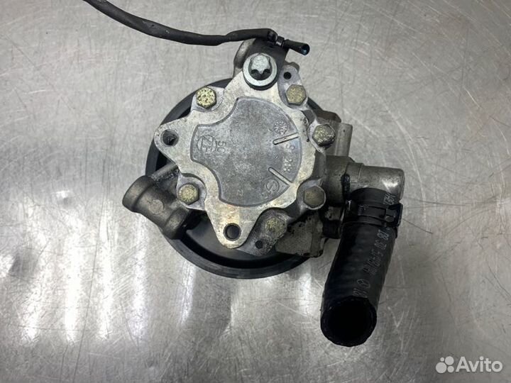 Насос гидроусилителя руля Mercedes C-Class W203