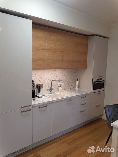 Кухня до потолка