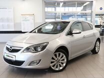 Opel Astra 1.6 AT, 2012, 143 000 км, с пробегом, цена 790 000 руб.