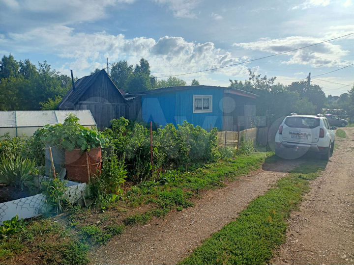 Дача 12 м² на участке 10 сот.