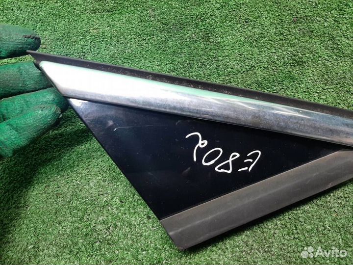 Накладка крыла переднего правого Peugeot 3008 2010