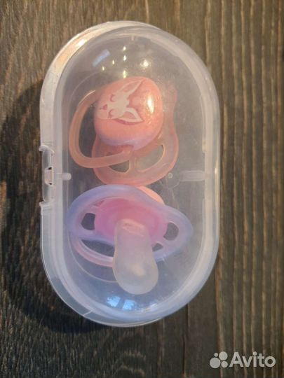 Соски Avent и Бутылочка для кормления Suavinex
