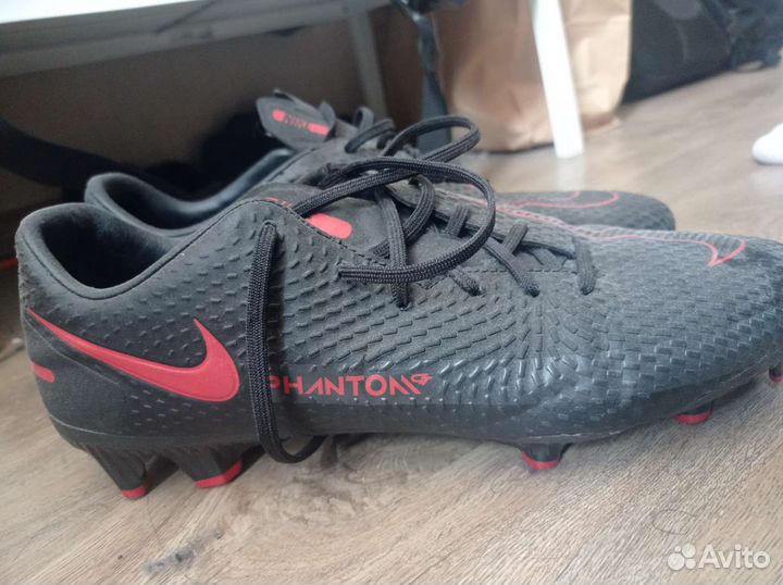 Футбольные бутсы nike