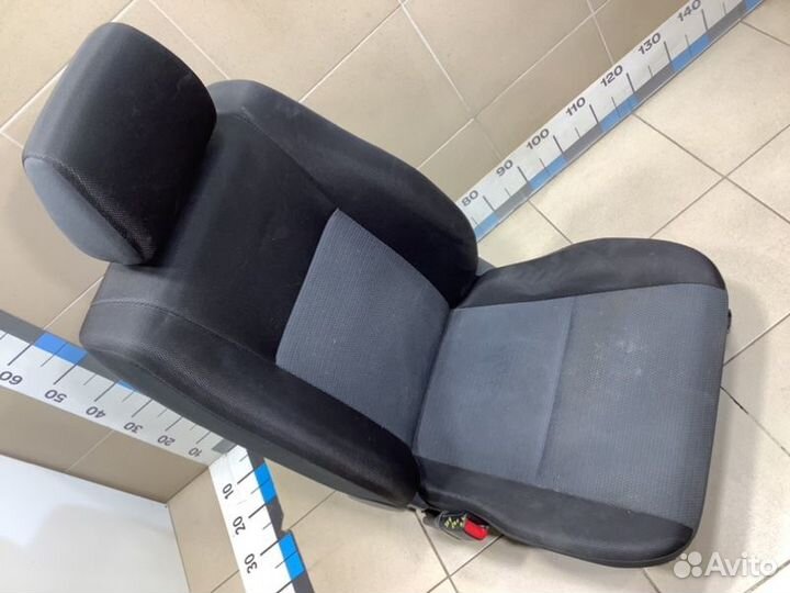 Сиденье переднее левое Suzuki Sx4 седан M16A 2008