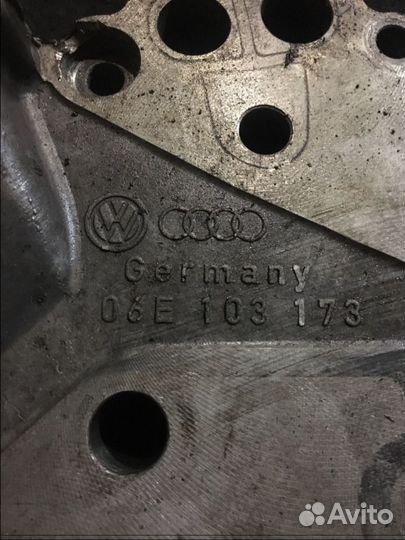 Задняя часть двигателя Ауди А6 С7 4G 3.0 caja