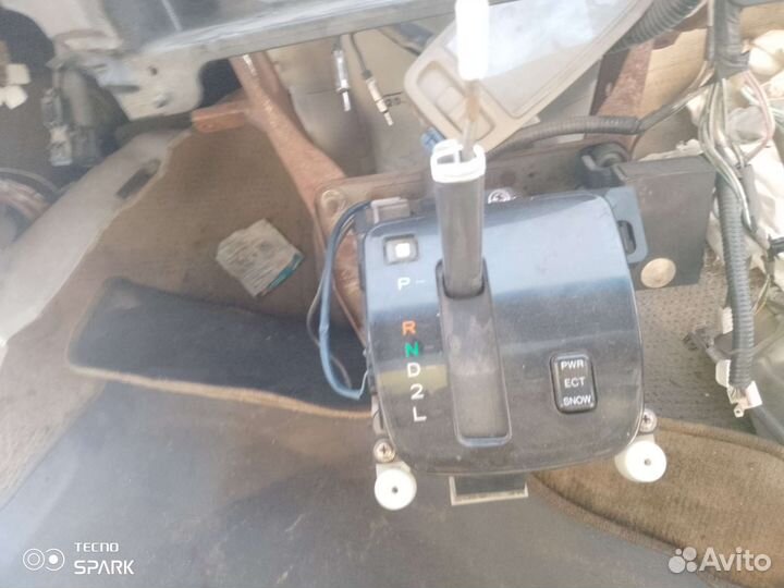 Селектор АКПП Lexus RX300 MCU15 1MZ-FE лев. руль