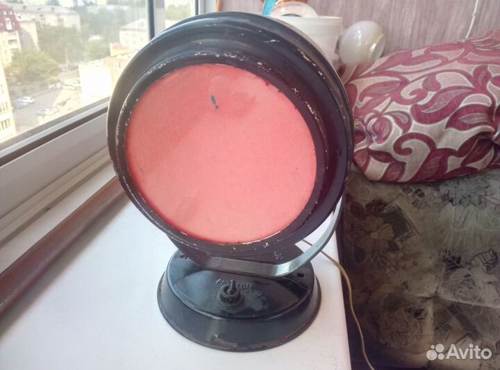 Фонарь красный