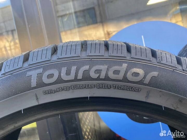 Tourador Ice Star TSW1 325/35 R22 114T
