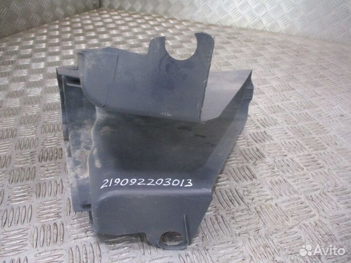 Кожух рулевой колонки Scania 1735823