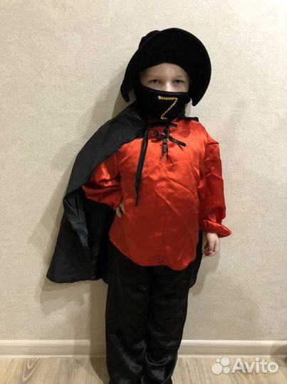 Костюм зорро