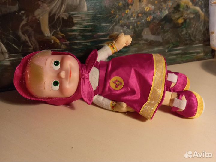 Игрушка Маша Медведь