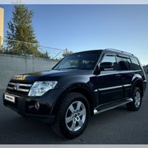 Mitsubishi Pajero 3.2 AT, 2007, 200 000 км, с пробегом, цена 1 550 000 руб.