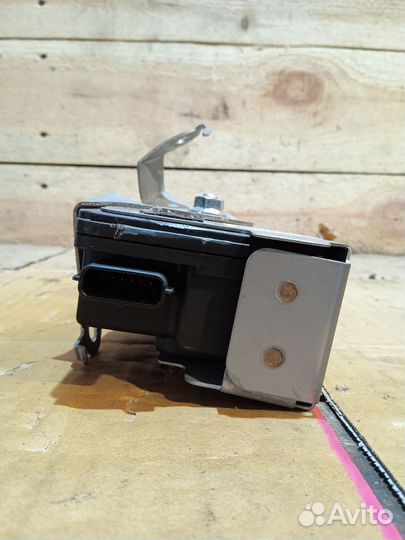 Сирена штатной сигнализации Toyota Land Cruiser 20