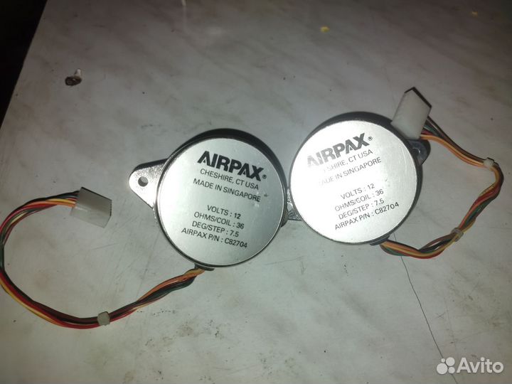 Шаговый двигатель Airpax