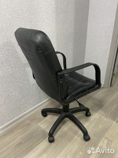 Компьютерное кресло