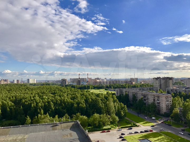 Квартира-студия, 32 м², 18/24 эт.