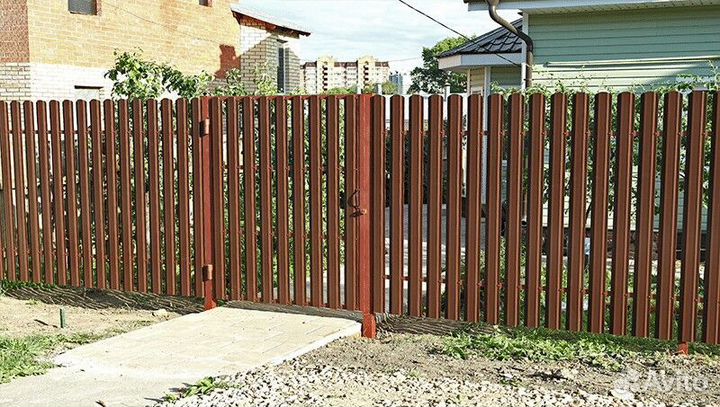 Штакетник металлический