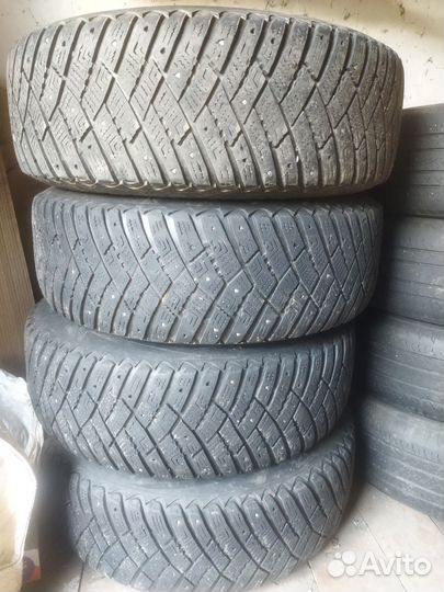 Goodyear Ultragrip Ice Arctic 215/65 R16 98T