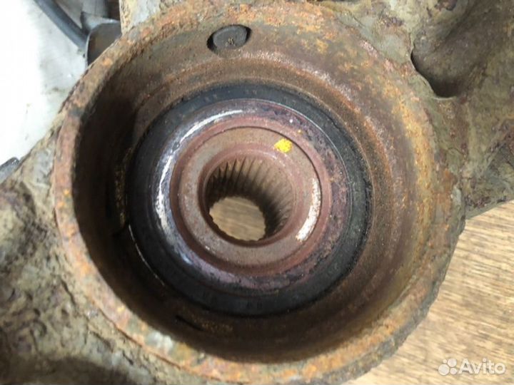 Кулак поворотный передний правый Kia Optima TF