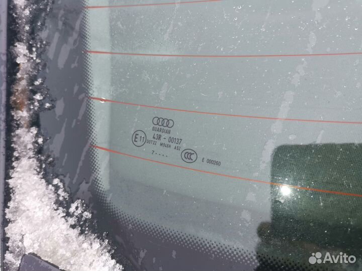 Заднее стекло Audi a6 c6 седан