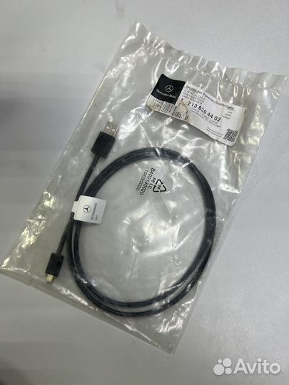 Кабель Micro USB Mercedes Benz A2138204402