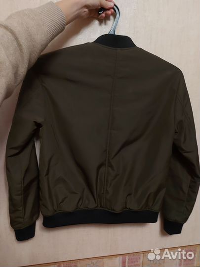 Бомбер женский зелёный zara