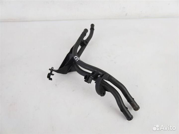 Патрубок системы охлождения фольксваген пассат B