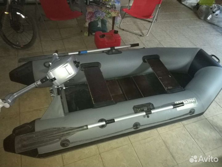 Лодка с мотором