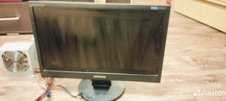 Монитор Samsung