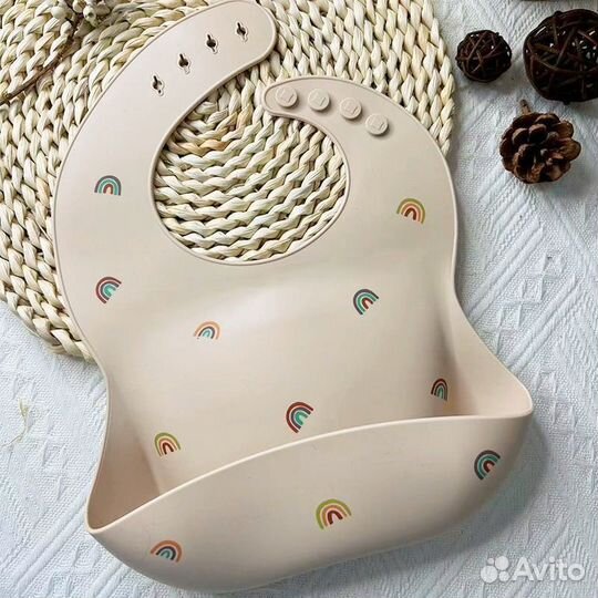 Нагрудник и коврик для кормления девочки новые