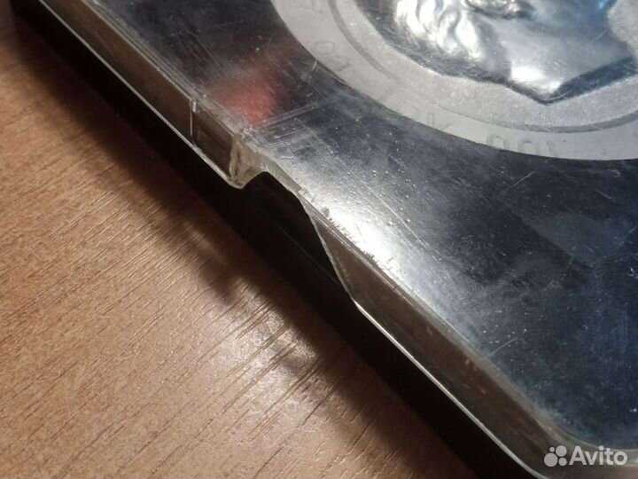 Настольная медаль