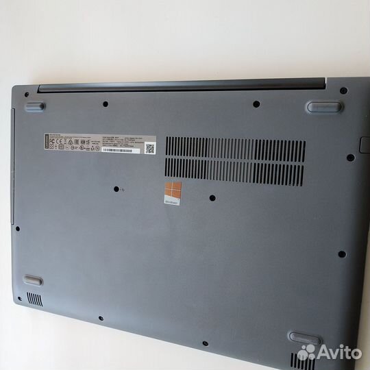 Как новый, Full HD, 8 Гб DDR4, AMD A6 до 3.0 ггц