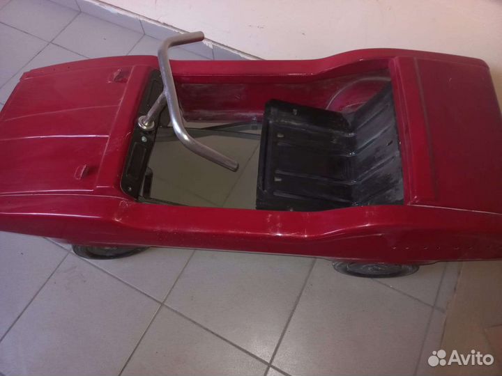 Педальная машина