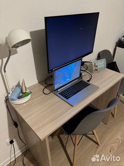 Письменный стол